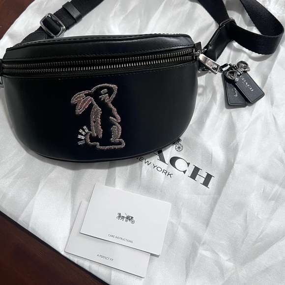 Selena Belt Bag With Bunny - Picture 1 of 10